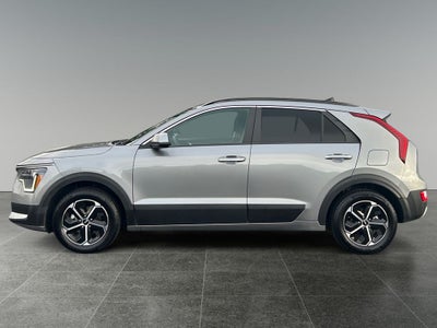 2023 Kia Niro LX