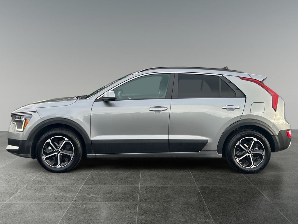 2023 Kia Niro LX
