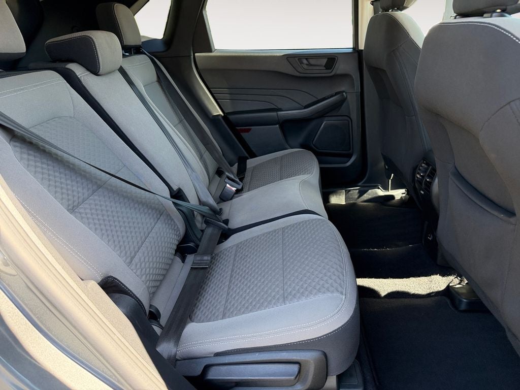 2022 Ford Escape Hybrid SE