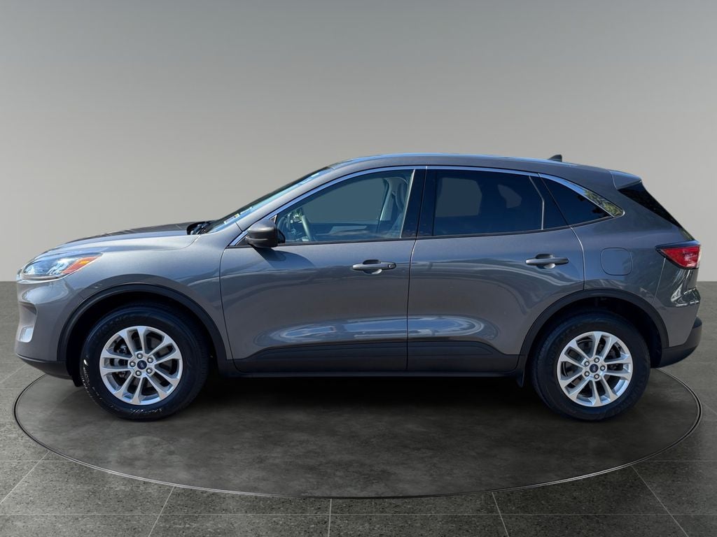 2022 Ford Escape Hybrid SE