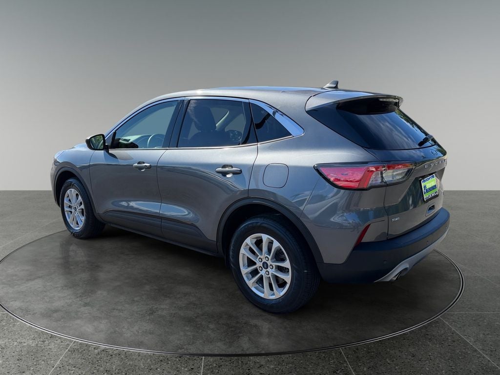 2022 Ford Escape Hybrid SE