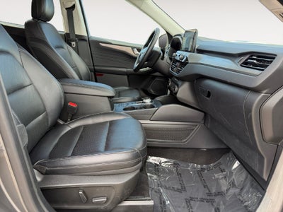 2022 Ford Escape Hybrid Titanium