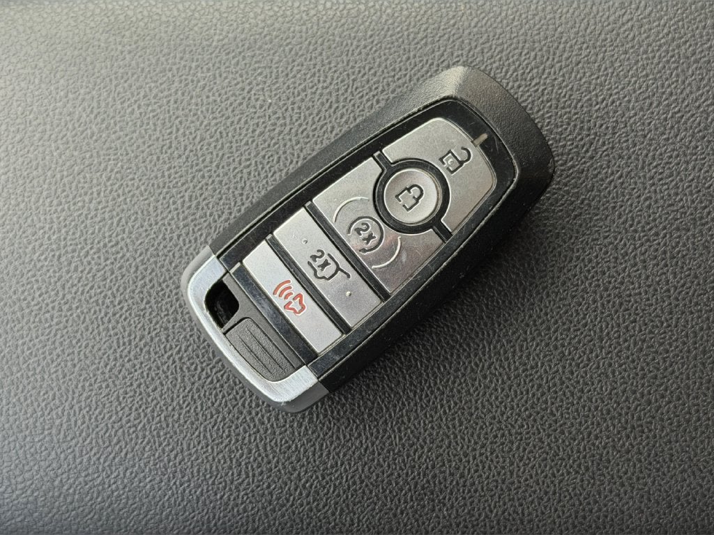 2022 Ford Escape Hybrid Titanium