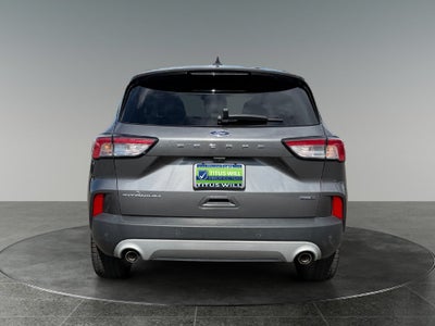 2022 Ford Escape Hybrid Titanium