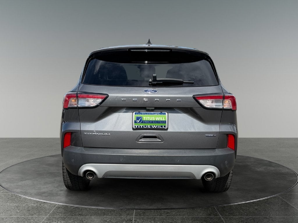 2022 Ford Escape Hybrid Titanium