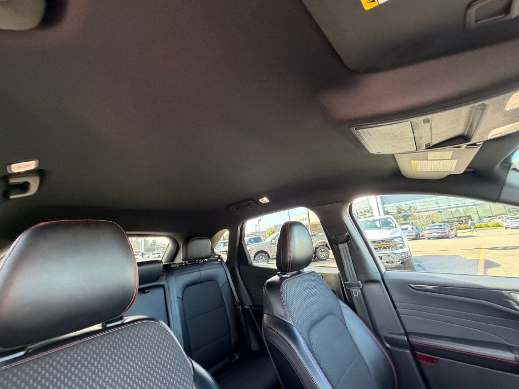 2024 Ford Escape Hybrid ST-Line Select