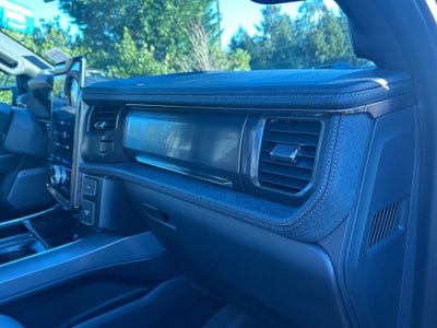 2025 Ford F-150 Lightning Lariat Lifted