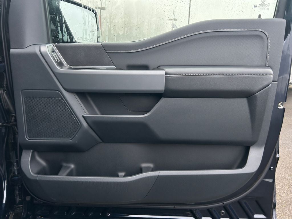 2025 Ford F-150 XLT Hybrid