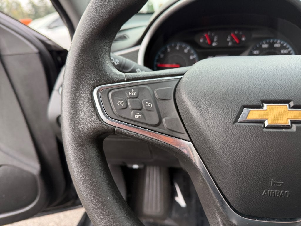 2017 Chevrolet Malibu LS 1LS