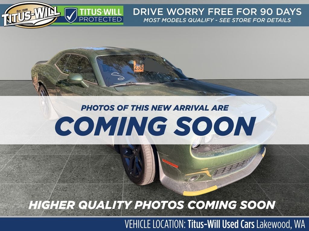 2023 Dodge Challenger R/T's photo