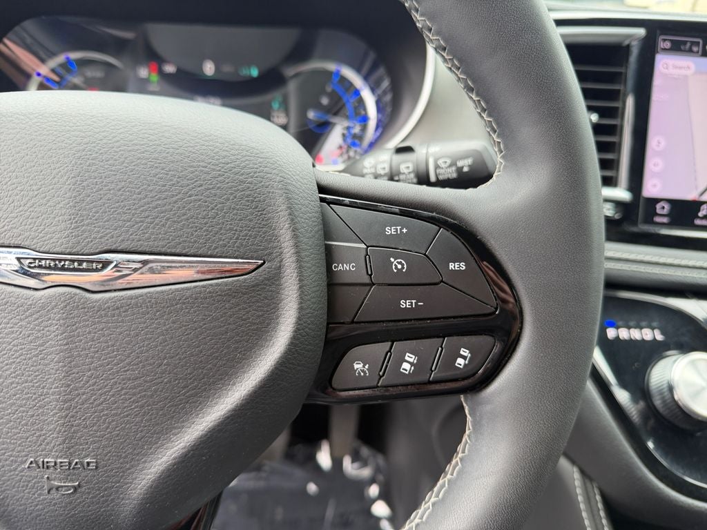 2023 Chrysler Pacifica Hybrid Limited