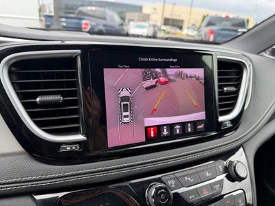 2023 Chrysler Pacifica Hybrid Limited
