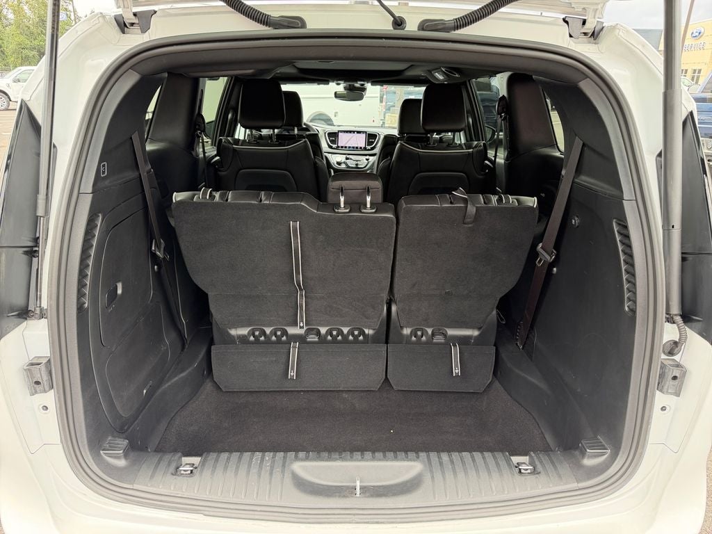2023 Chrysler Pacifica Hybrid Limited