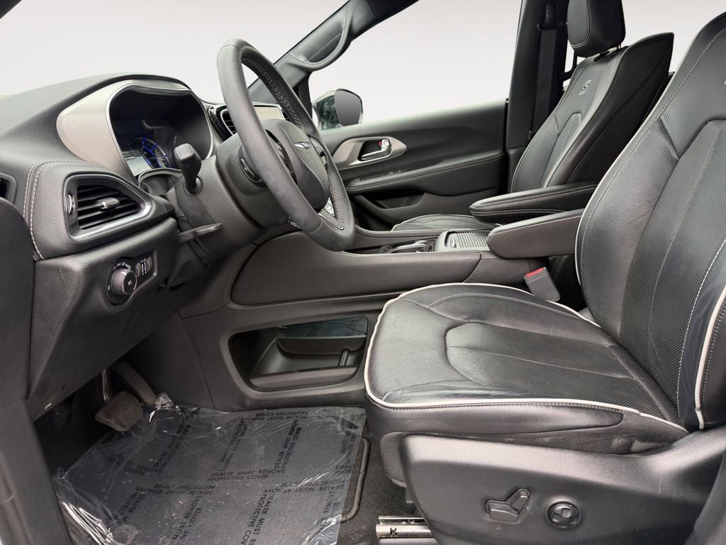 2023 Chrysler Pacifica Hybrid Limited