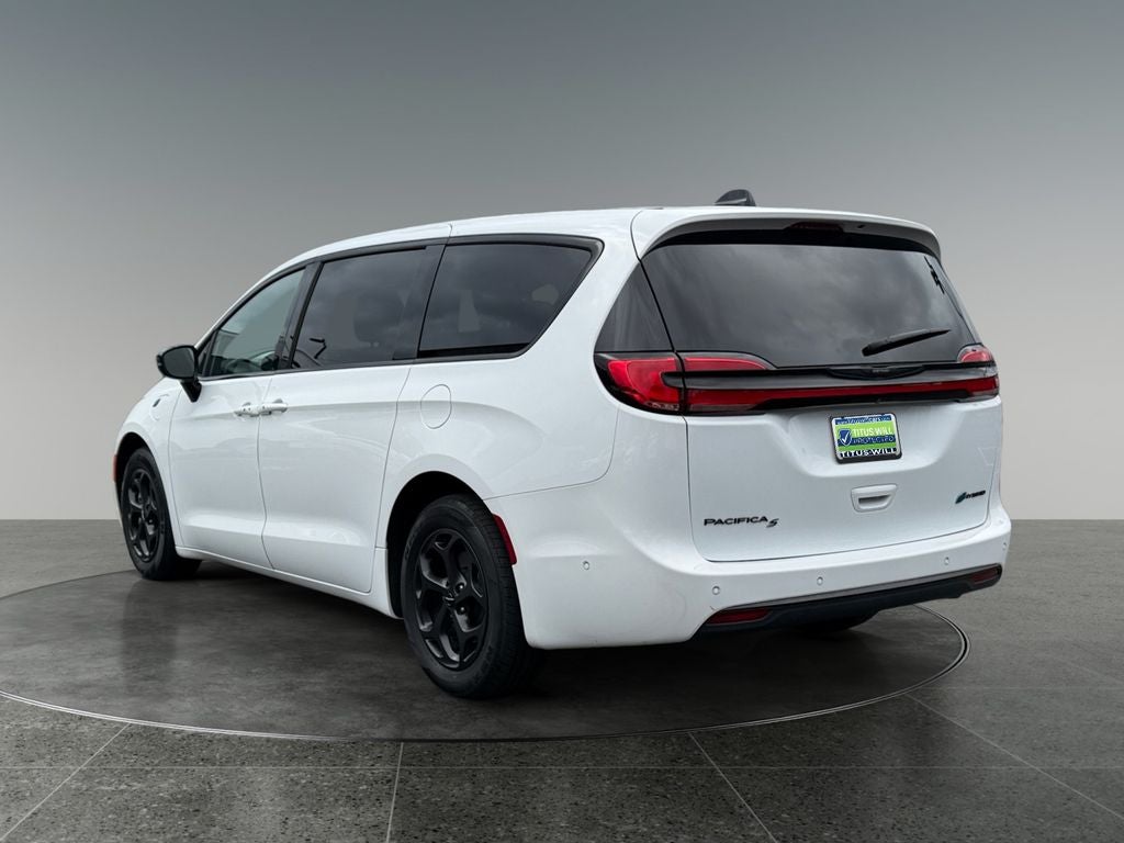 2023 Chrysler Pacifica Hybrid Limited