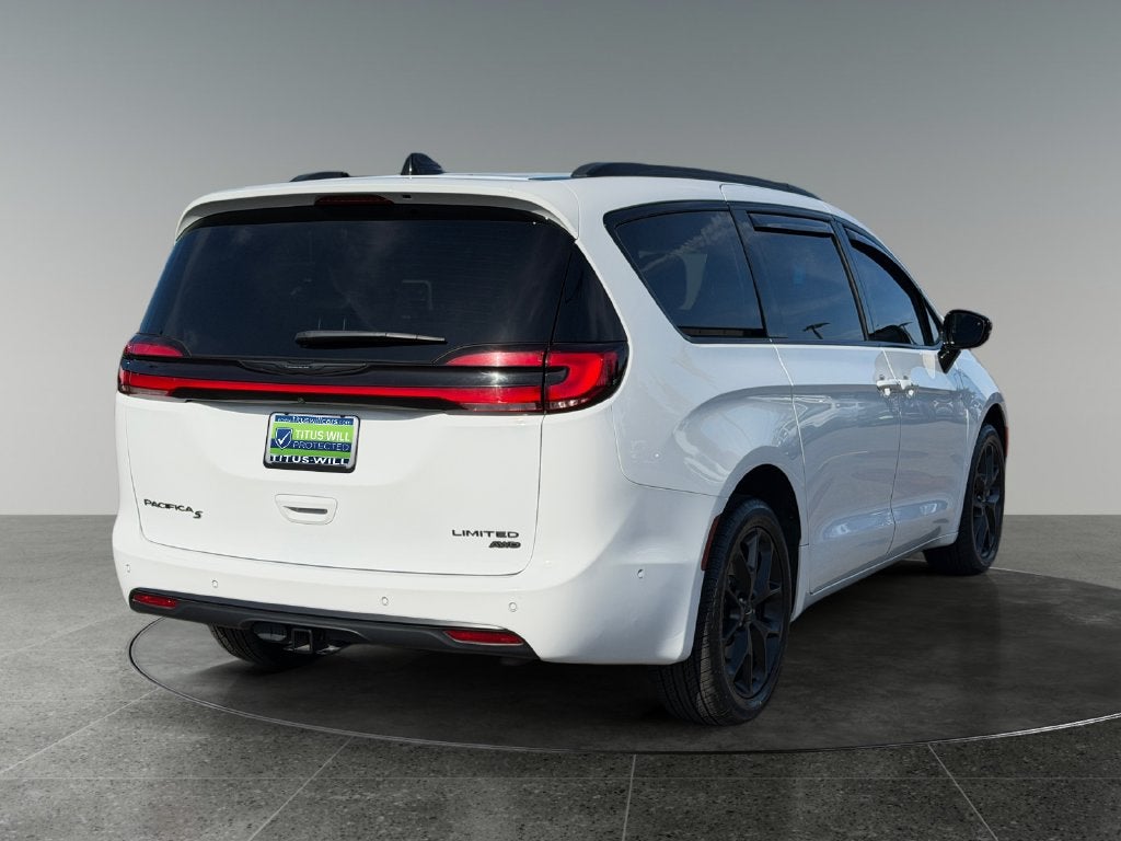 2024 Chrysler Pacifica Limited AWD