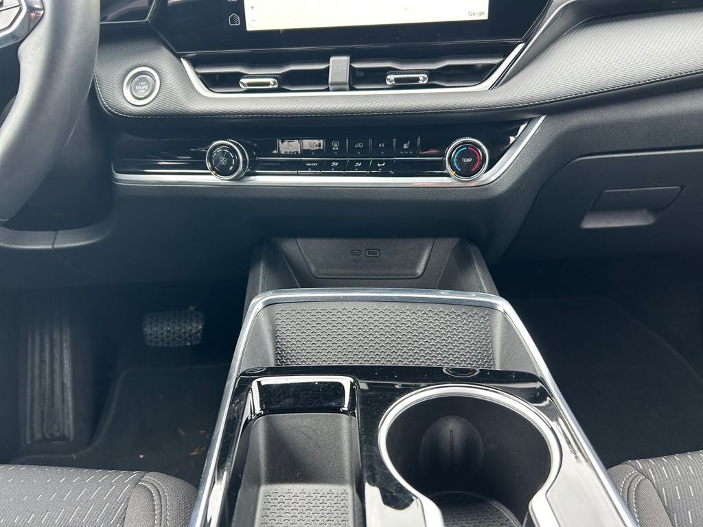 2025 Chevrolet Equinox LT - Photo 13