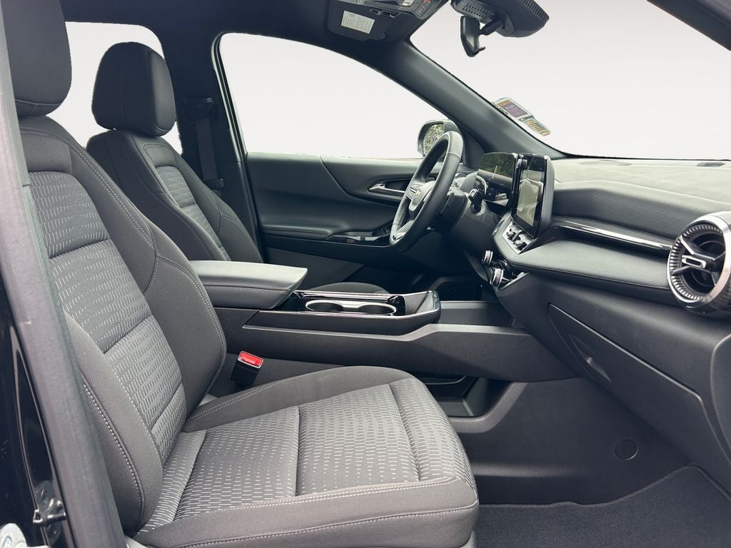 2025 Chevrolet Equinox LT - Photo 25