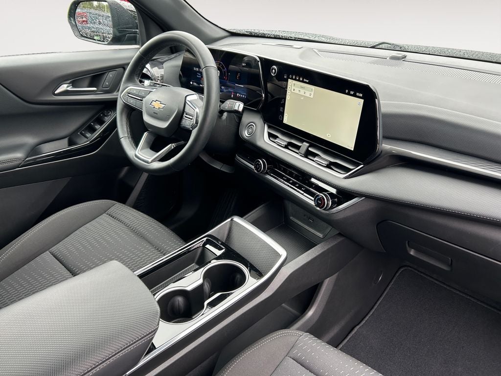 2025 Chevrolet Equinox LT - Photo 27