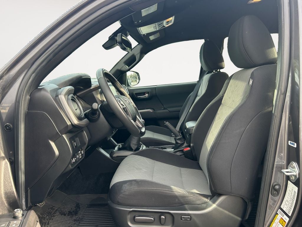 2022 Toyota Tacoma TRD Off-Road V6