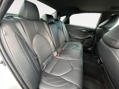 2022 Toyota Avalon Hybrid Limited