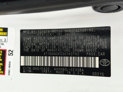 2025 Toyota Camry SE