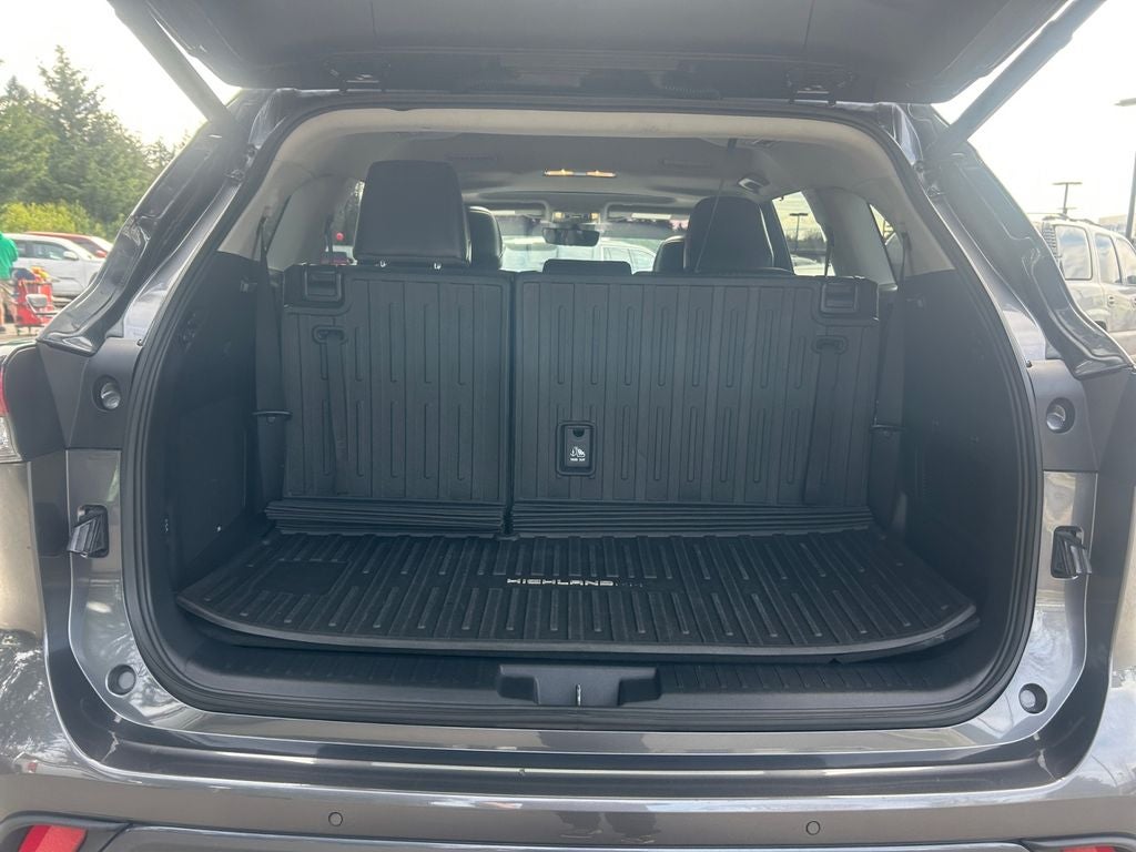 2023 Toyota Highlander Hybrid Limited