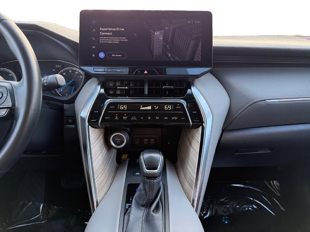 2024 Toyota Venza XLE