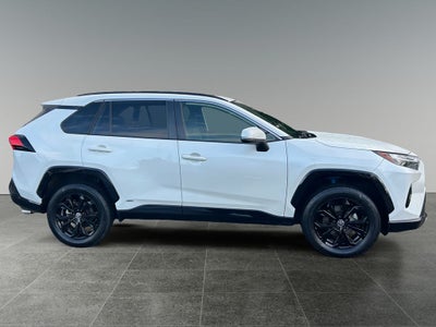 2022 Toyota RAV4 Hybrid SE
