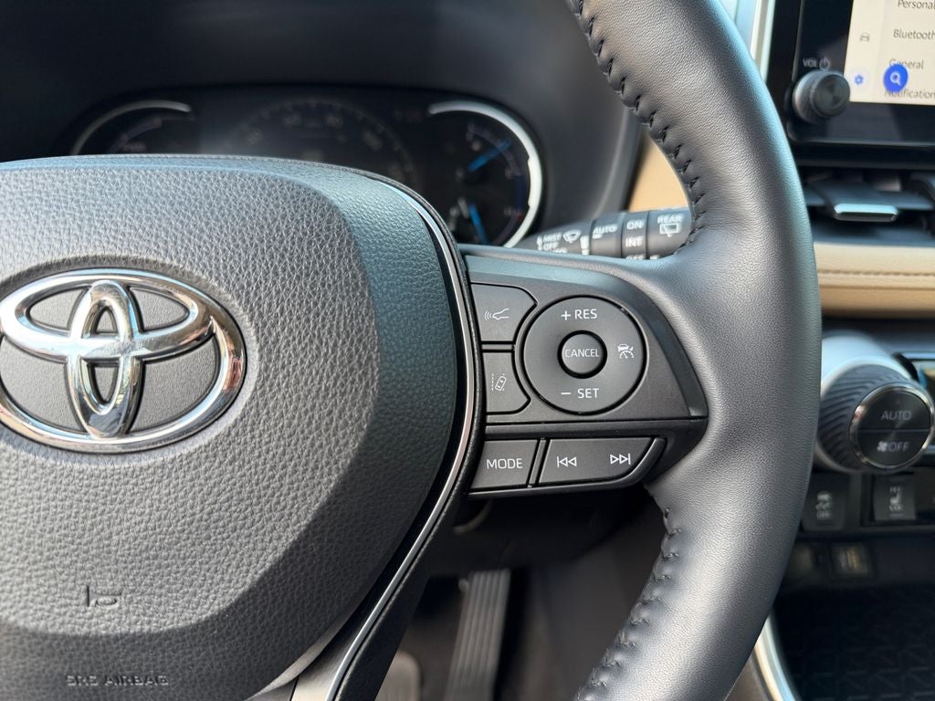2023 Toyota RAV4 Hybrid XLE Premium