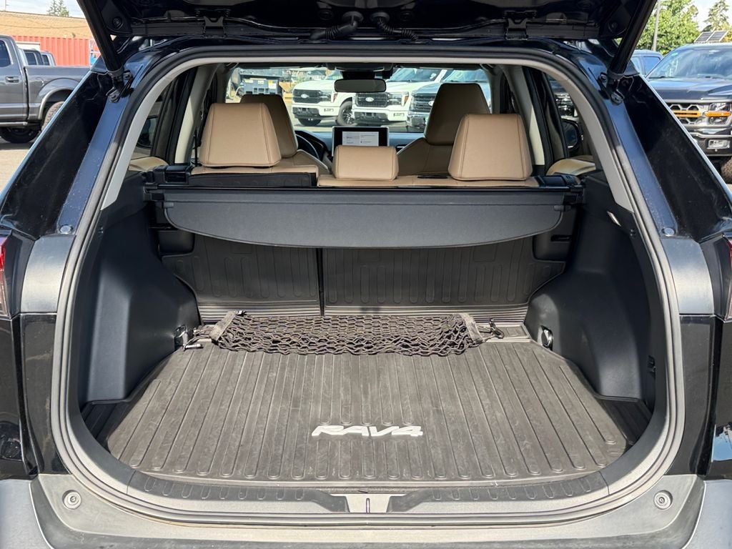 2023 Toyota RAV4 Hybrid XLE Premium