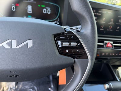 2025 Kia Niro LX
