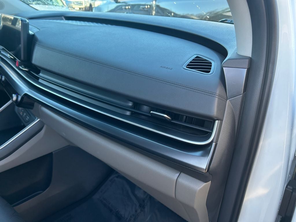 2025 Kia Carnival LXS