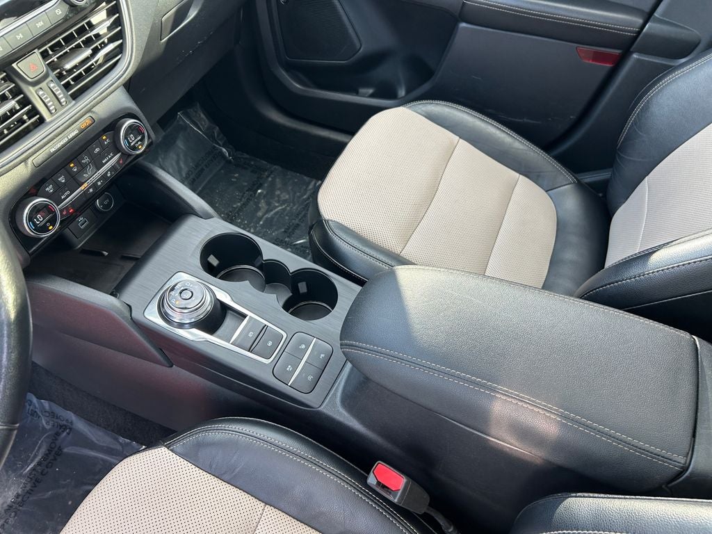 2021 Ford Escape Titanium