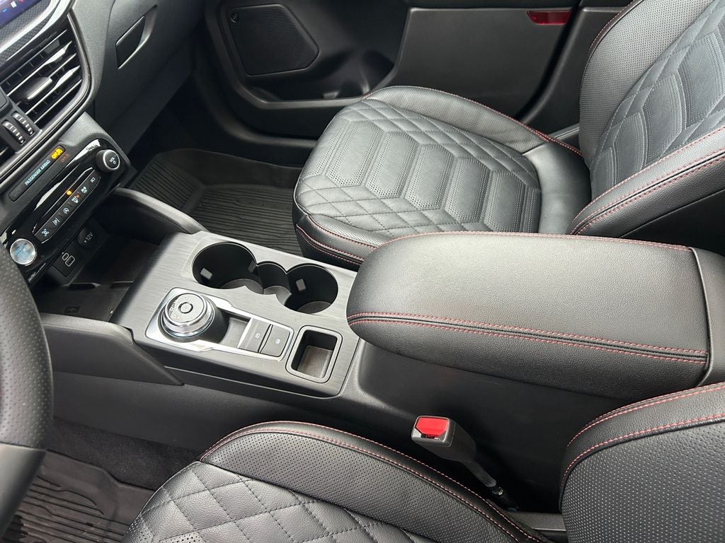 2024 Ford Escape ST-Line Elite