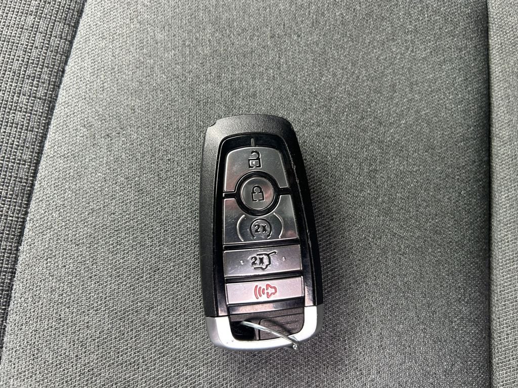 2024 Ford F-150 Lightning Flash