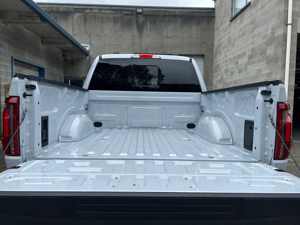 2025 Ford F-150 Lariat Hybrid