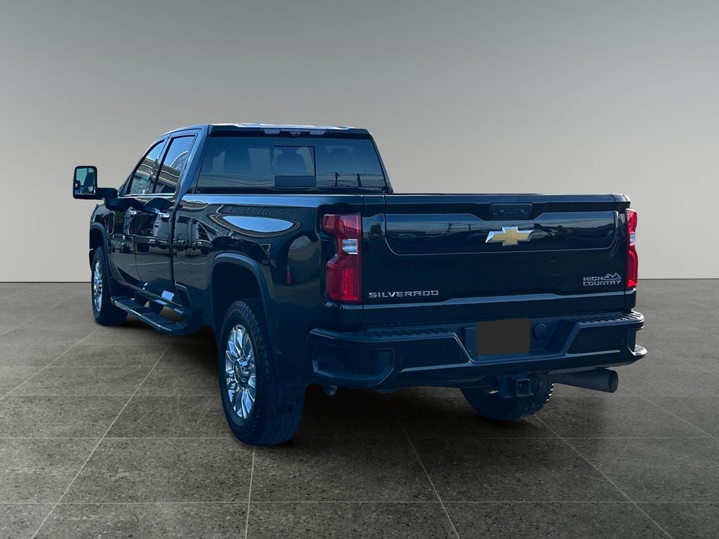 2022 Chevrolet Silverado 3500HD High Country