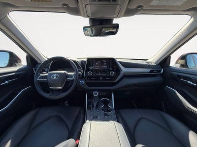 2022 Toyota Highlander Hybrid XLE