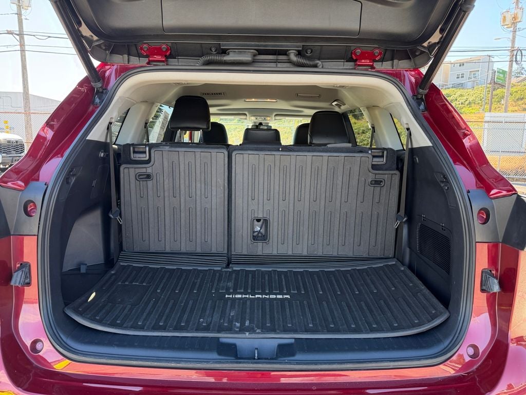 2022 Toyota Highlander Hybrid XLE