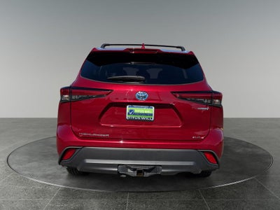 2022 Toyota Highlander Hybrid XLE