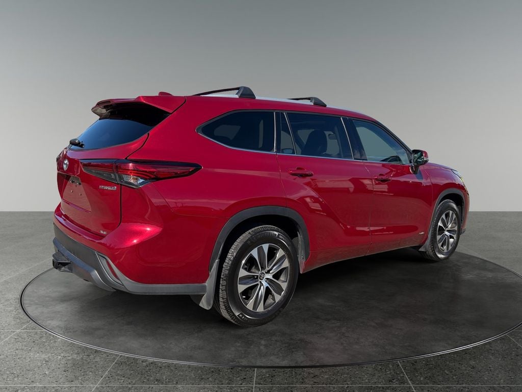 2022 Toyota Highlander Hybrid XLE