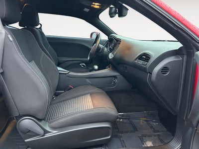 2015 Dodge Challenger SXT