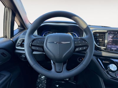 2023 Chrysler Pacifica Hybrid Limited