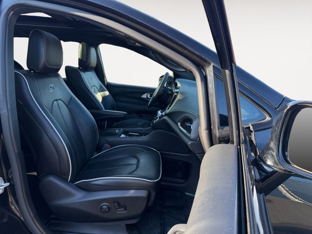 2023 Chrysler Pacifica Hybrid Limited