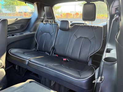 2023 Chrysler Pacifica Hybrid Limited