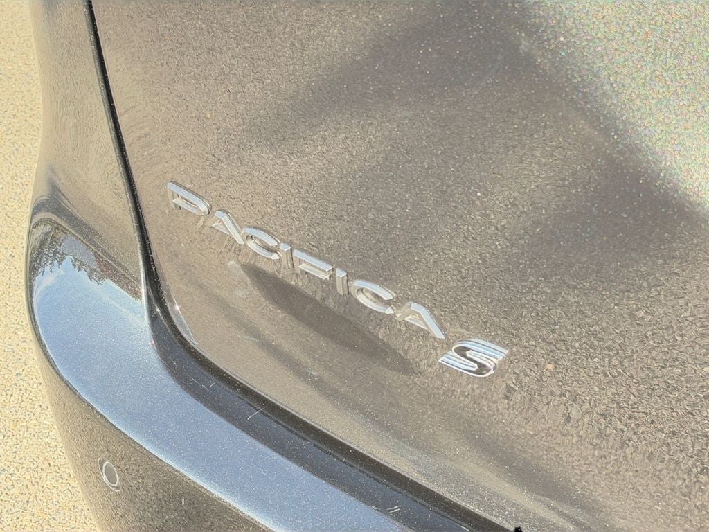 2023 Chrysler Pacifica Hybrid Limited