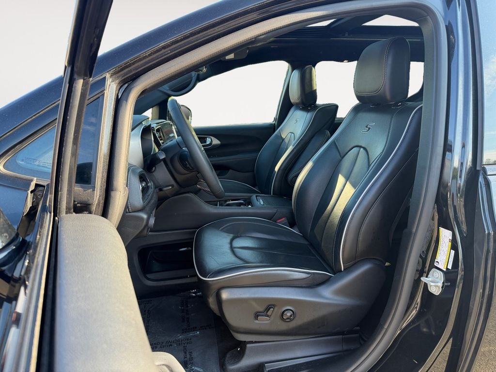 2023 Chrysler Pacifica Hybrid Limited