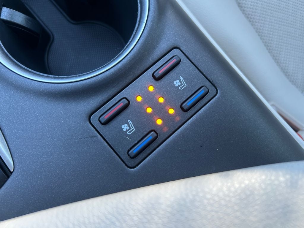 2022 Toyota Camry Hybrid Base