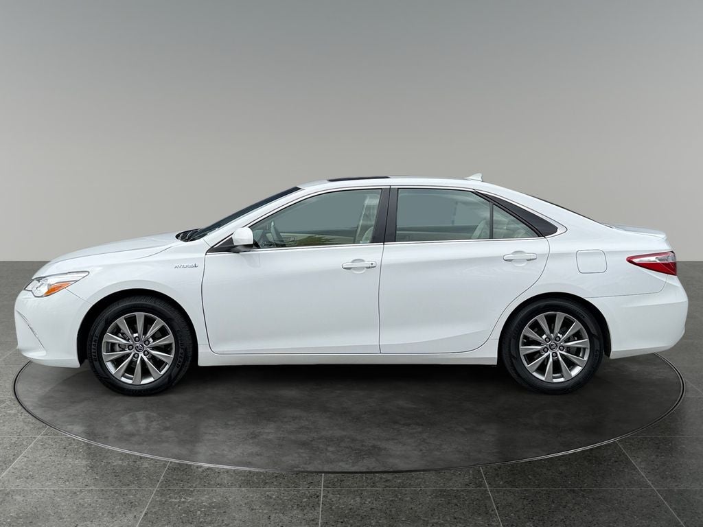 2016 Toyota Camry Hybrid XLE